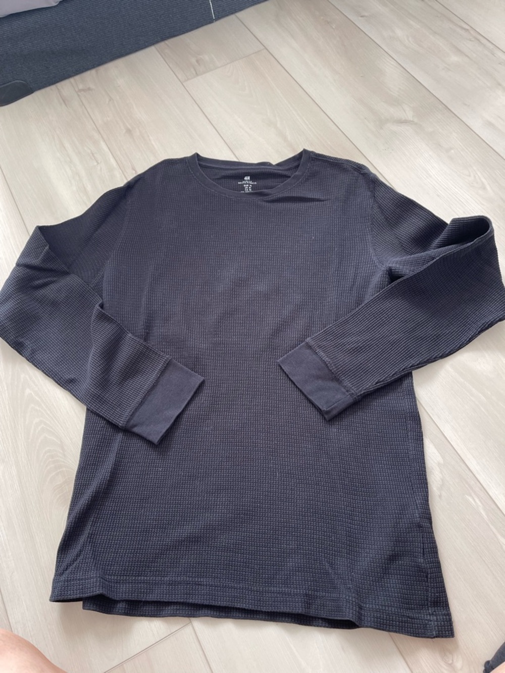 H&M Men's Long Sleeve Waffle Knit Shirt - Black